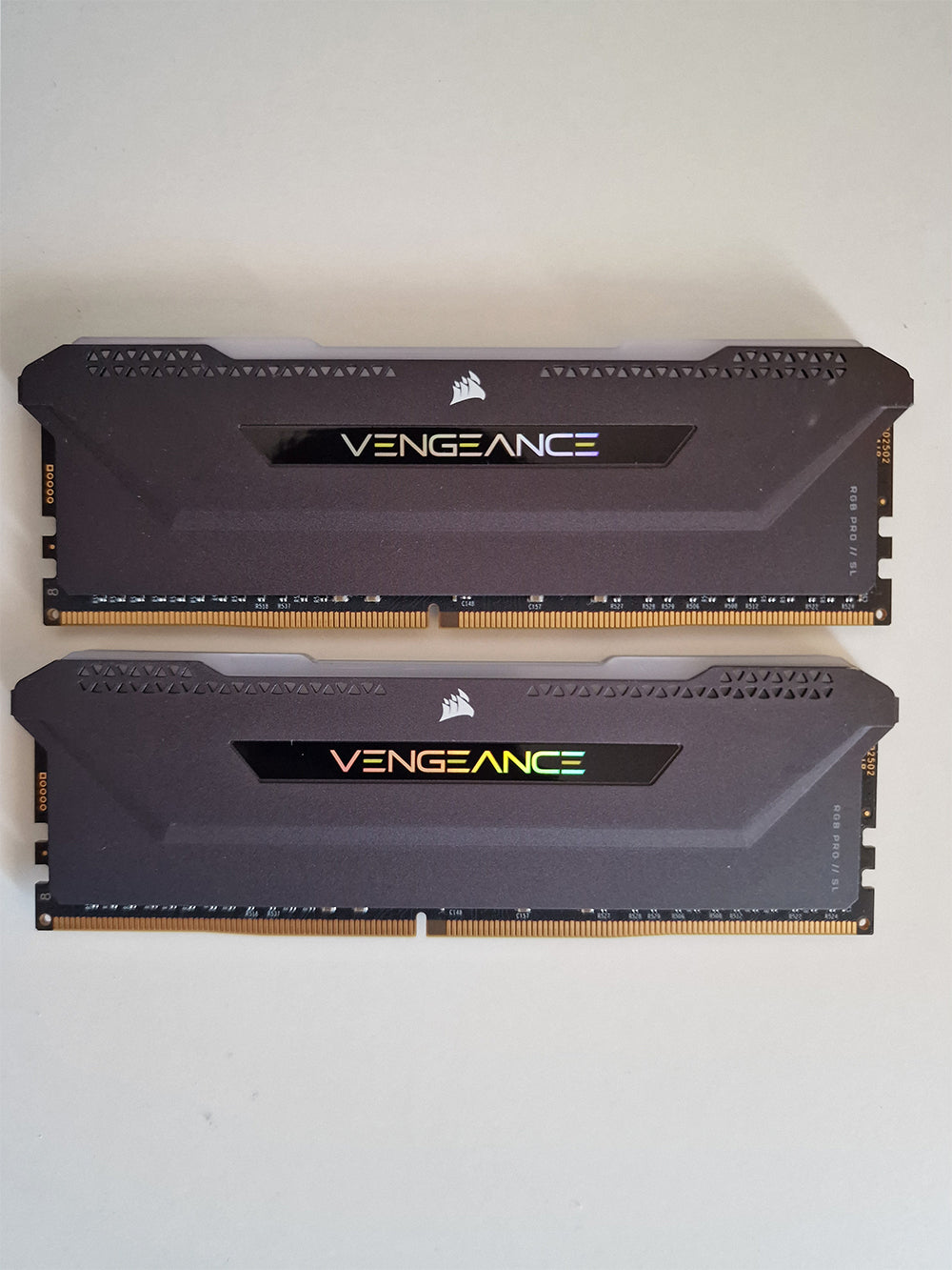 Ryzen 9 5950X + 32GB RAM Corsair Vengence Pro + ROG STRIX B450 F Gaming